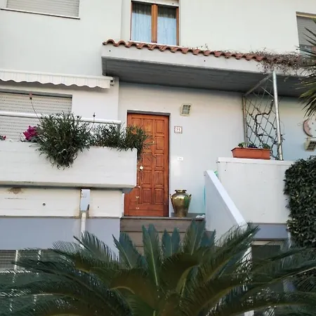Appartamento Del Sole San Benedetto del Tronto Esterno foto